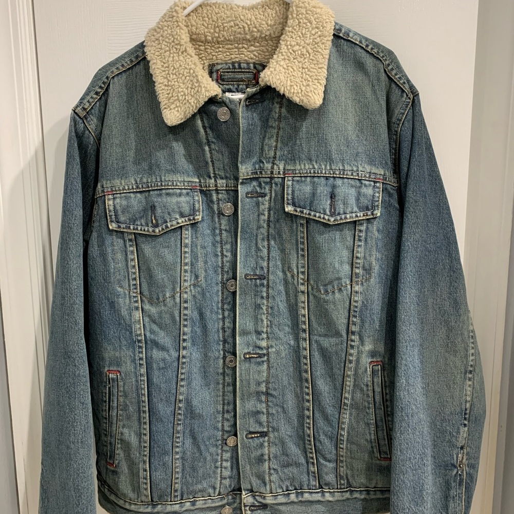 GAP Mens Sherpa Denim Trucker Jacket